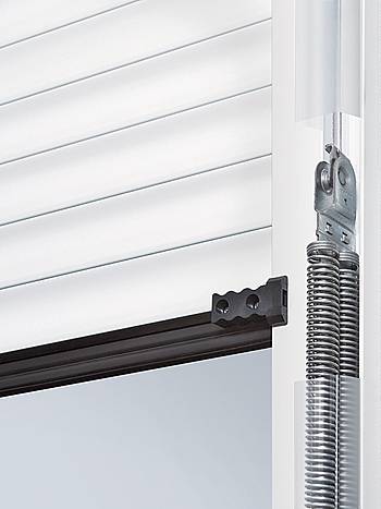 Niezawodny i pewny mechanizm sprężyn naciągowych